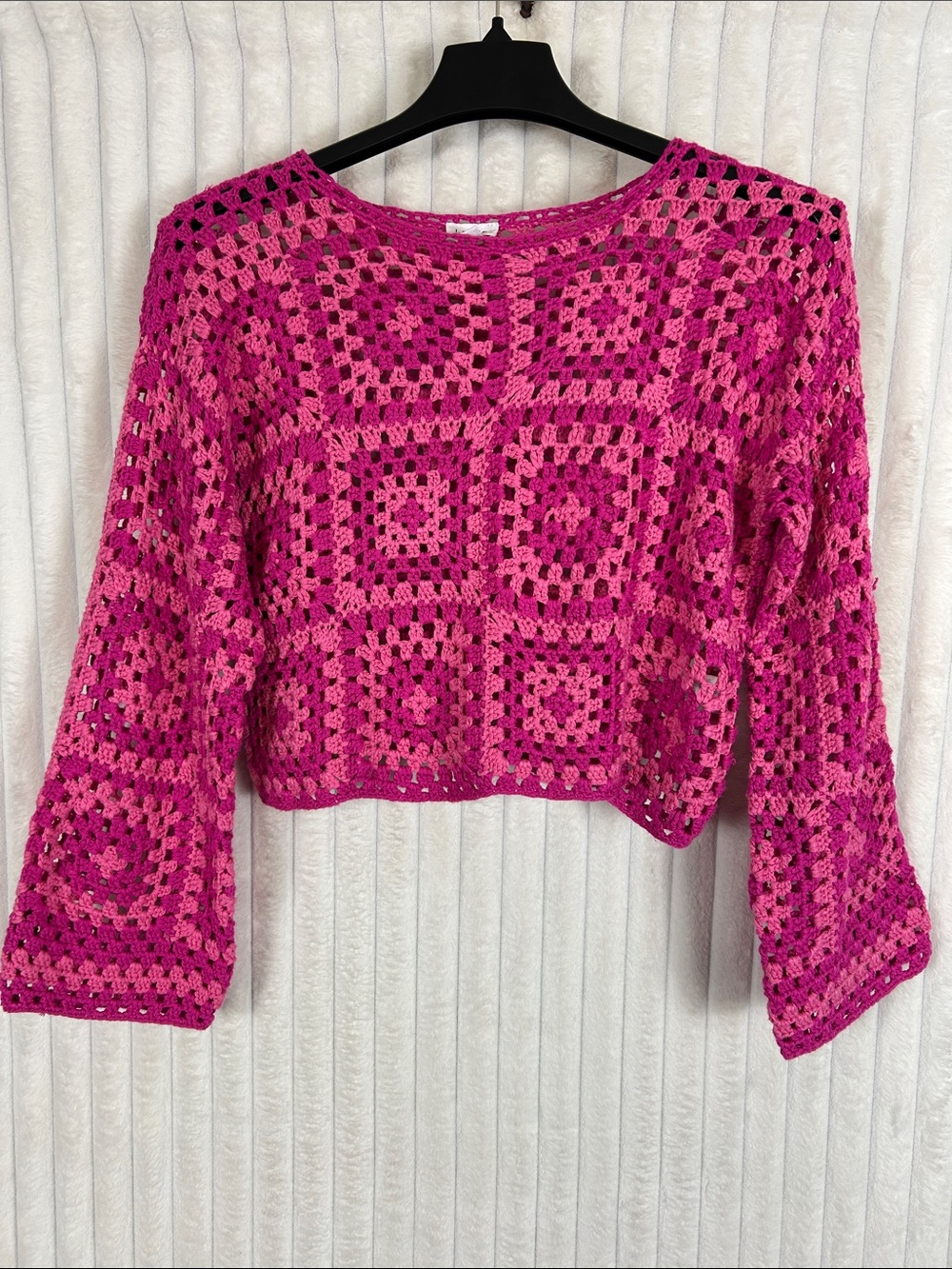 Le Lis Hot Pink Crochet sweater S boho chic